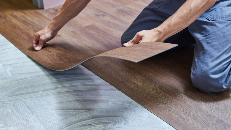 installing a vinyl plank floor