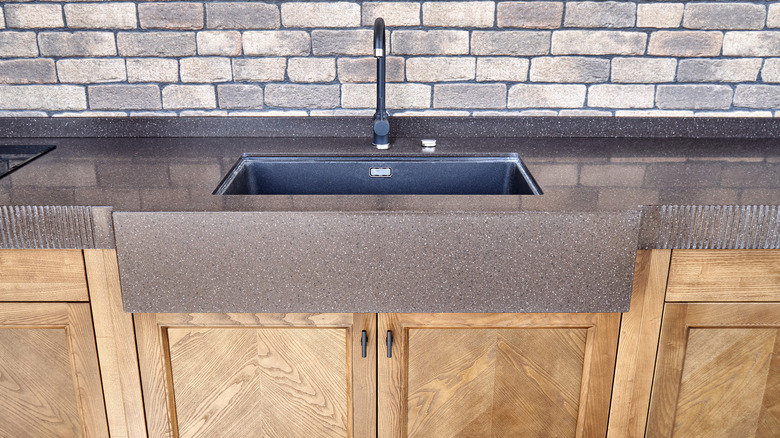 Solid surface countertop