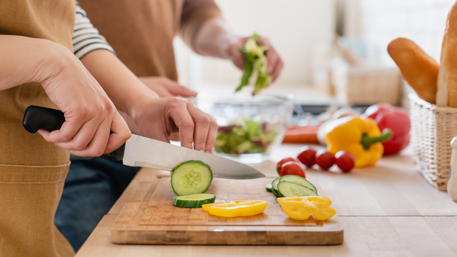 How to Disinfect Kitchen Cutting Boards the Right Way