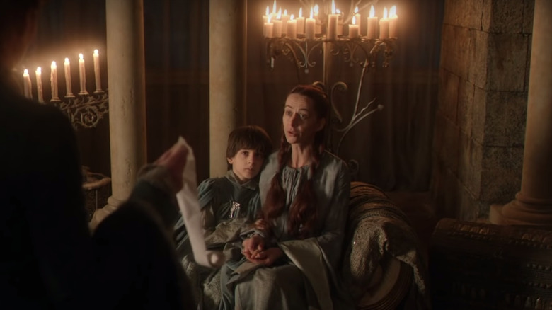 Robin and Lysa Arryn with candles