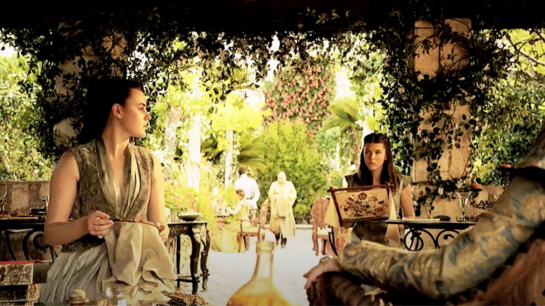 maidens at House Tyrell outside