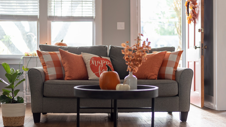 fall inspired living room