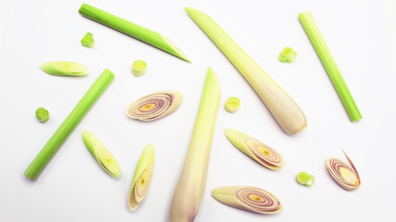 cut pieces of lemongrass