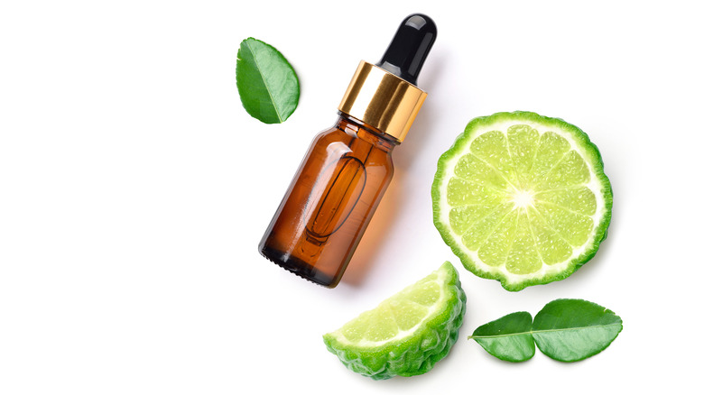 Bergamot oil and fruit