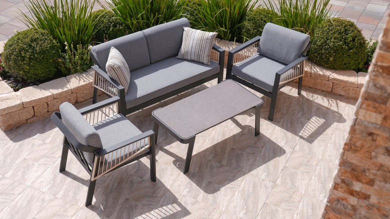 Aluminum patio furniture