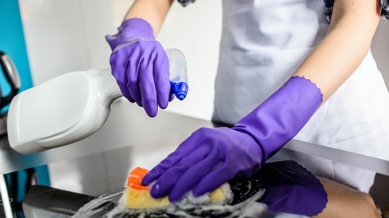 cleaning induction cooktop