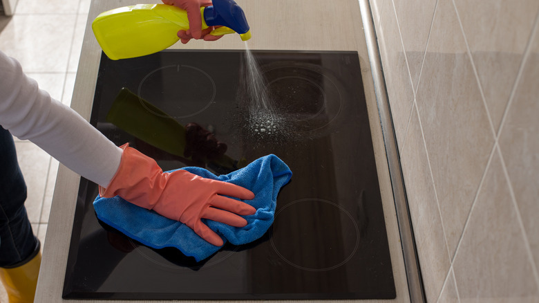 cleaning induction cooktop