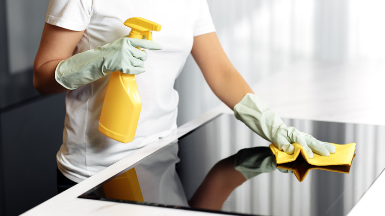 cleaning induction cooktop