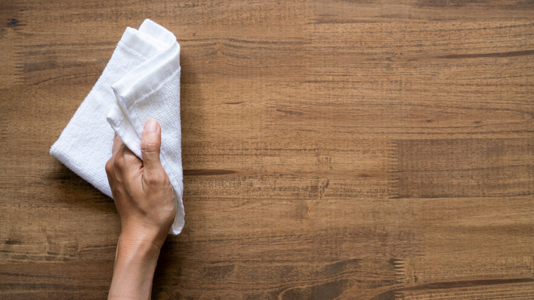 Hand washing wood