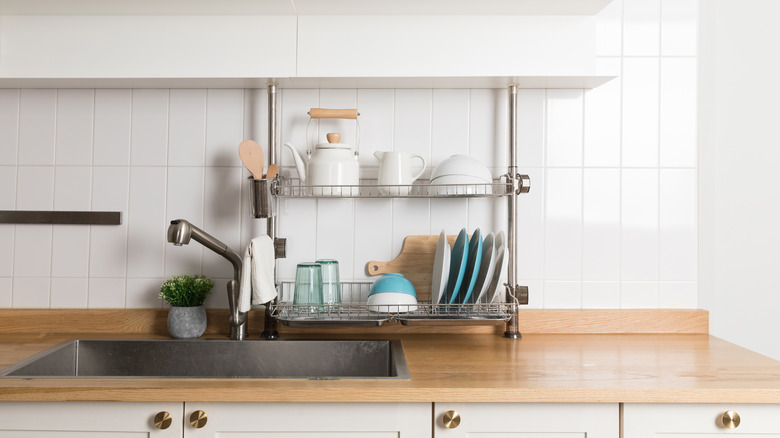 kitchen sink dish rack