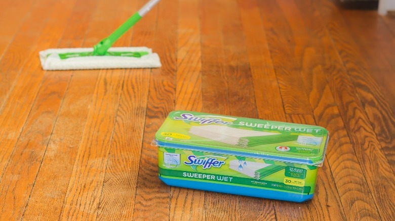 Swiffer refill box and mop 