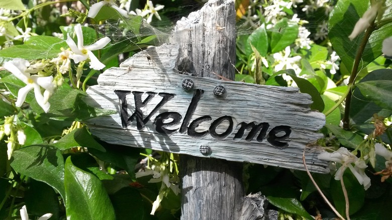 garden welcome sign