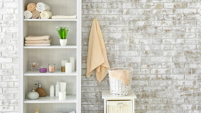 limewash brick wall in bathroom