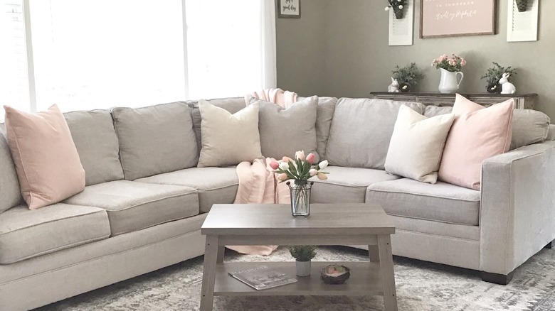 pink and taupe living room