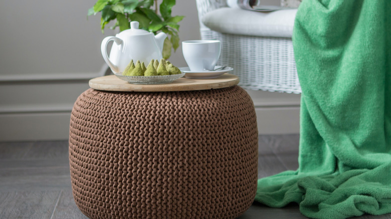 Ottoman set for tea time