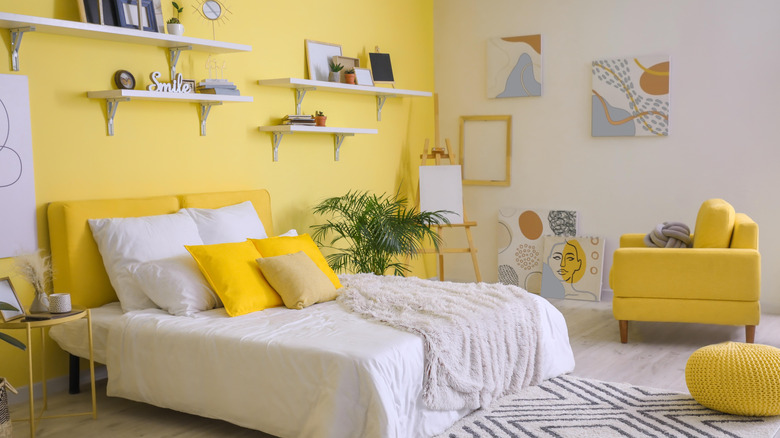 yellow and white bedroom walls