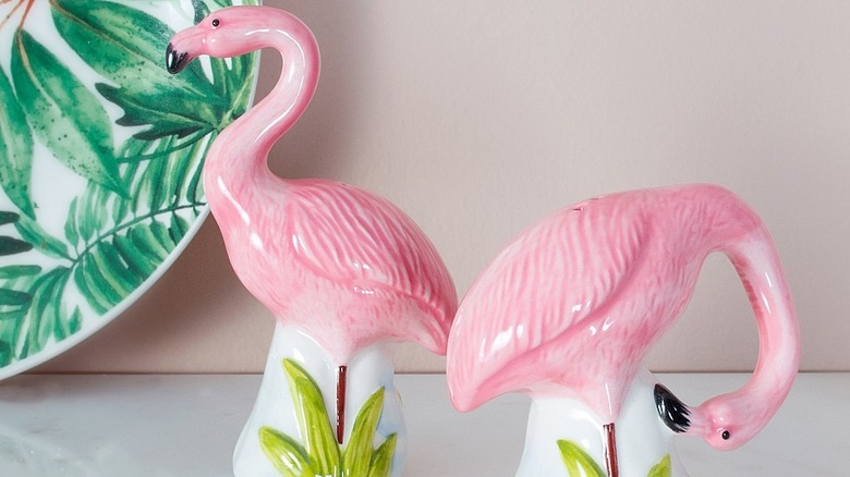 flamingo salt and pepper shakers