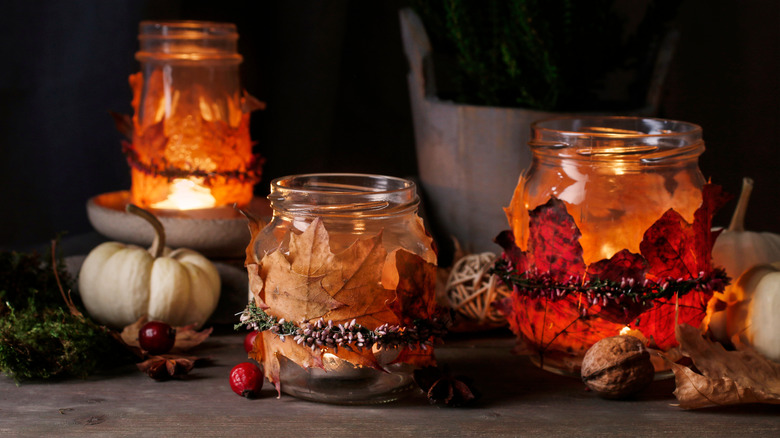 Leave decorated mason jars 