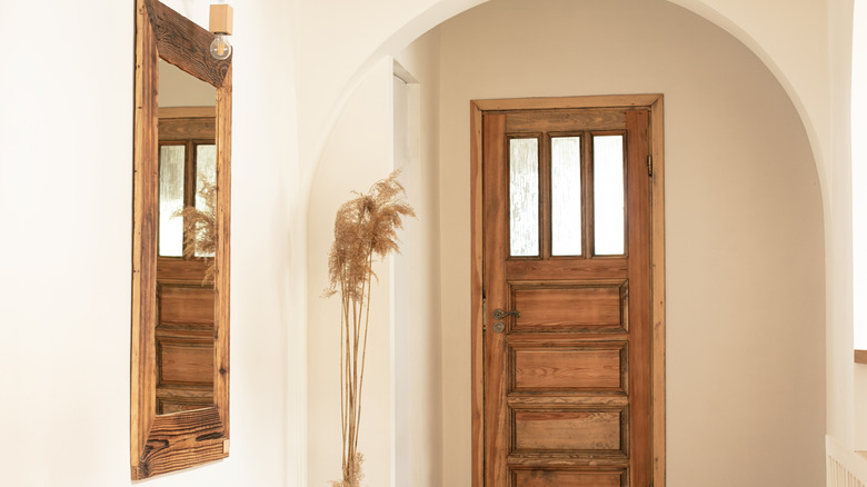 frame mirrors with wood pallets