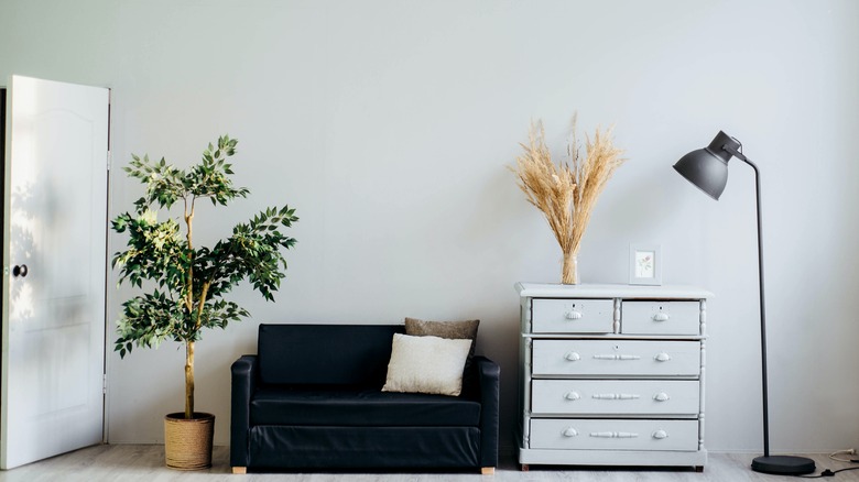 white walls in living room