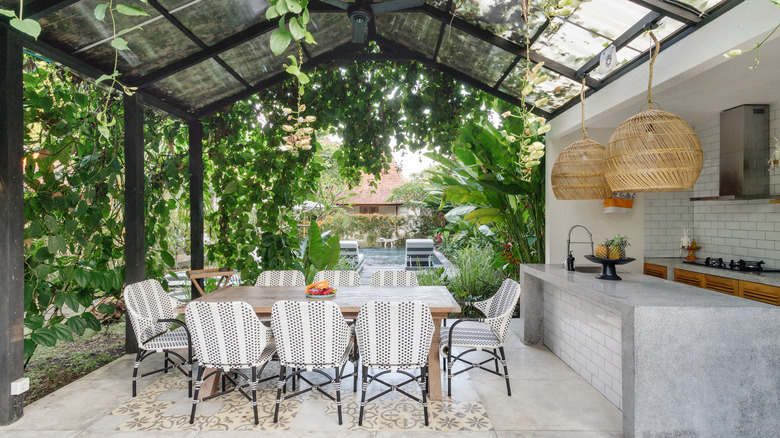 outdoor dining table under gazebo 