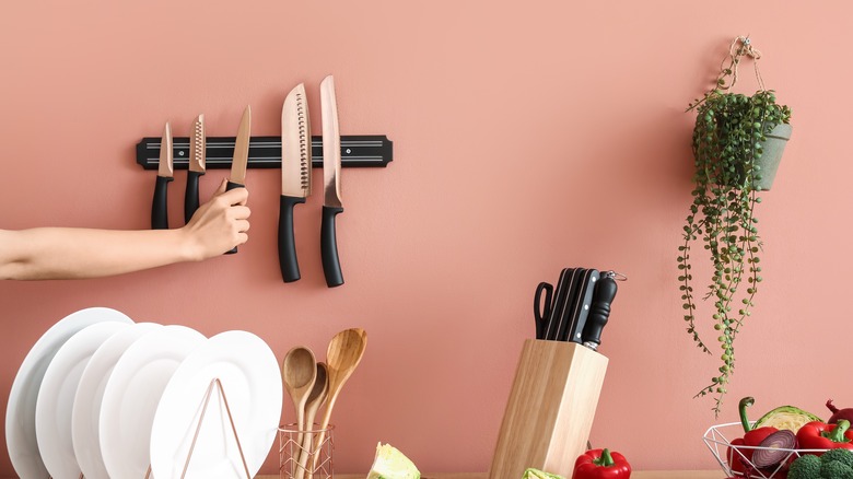 knives on kitchen wall