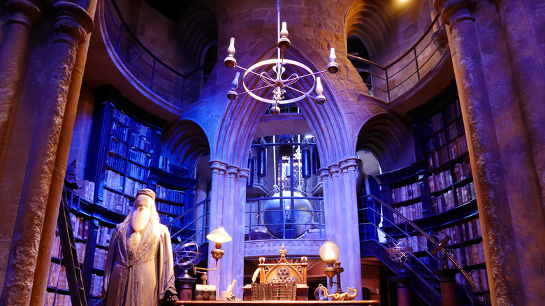 Lighting in Dumbledore's study