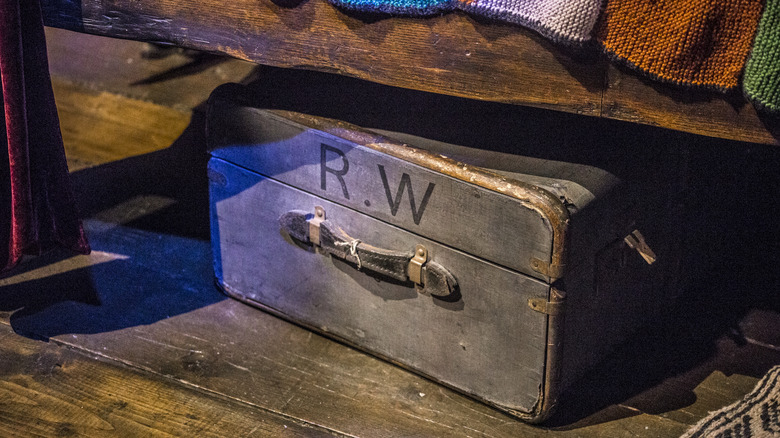 Ron Weasley school trunk