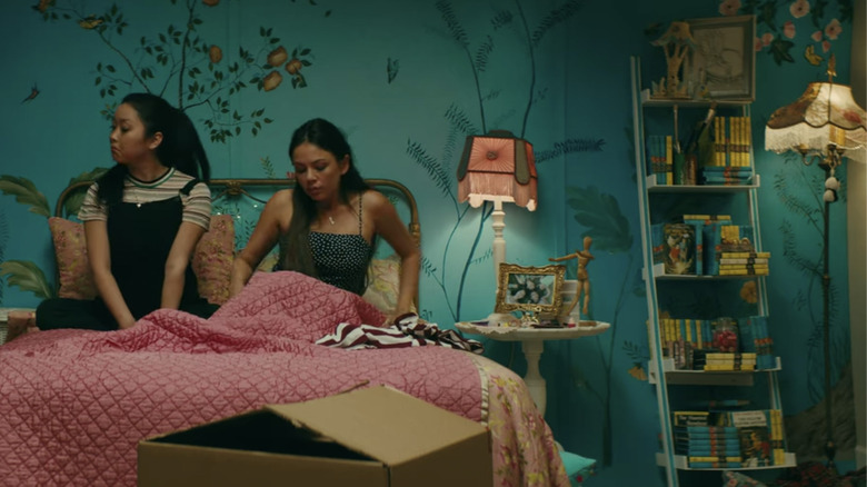 How To Decorate Your Home Like Lara Jean's Room In To All The Boys I've ...