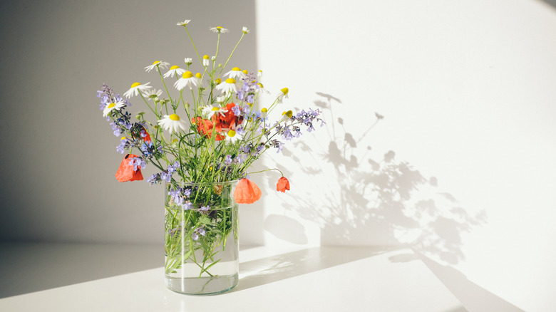 flower bouquet in clear vase
