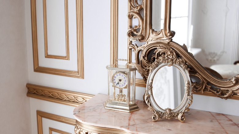 antique mirrors as decor