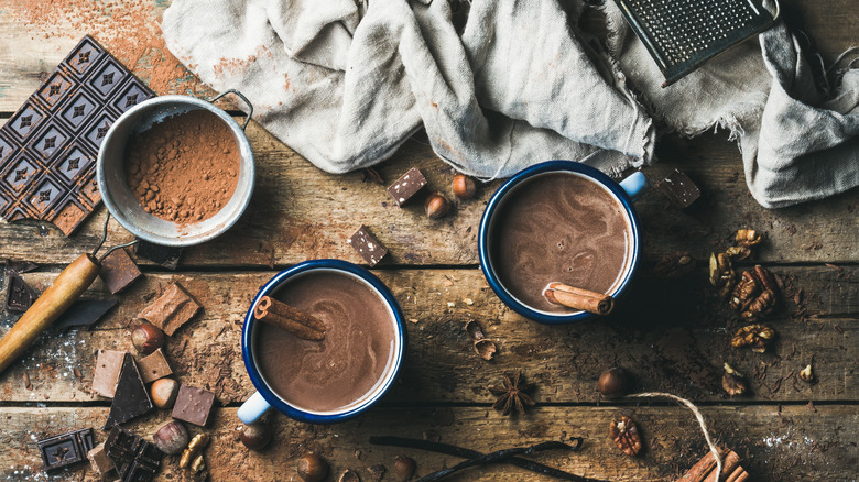 hot chocolate and cinnamon sticks