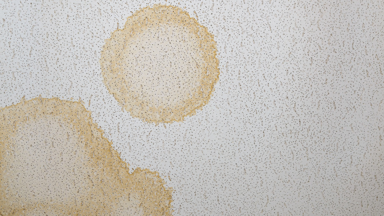 Yellowish stains on ceiling