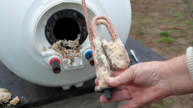 Limescale on electric water heater 