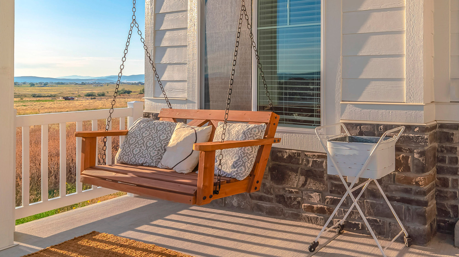 How To Feng Shui Your Porch