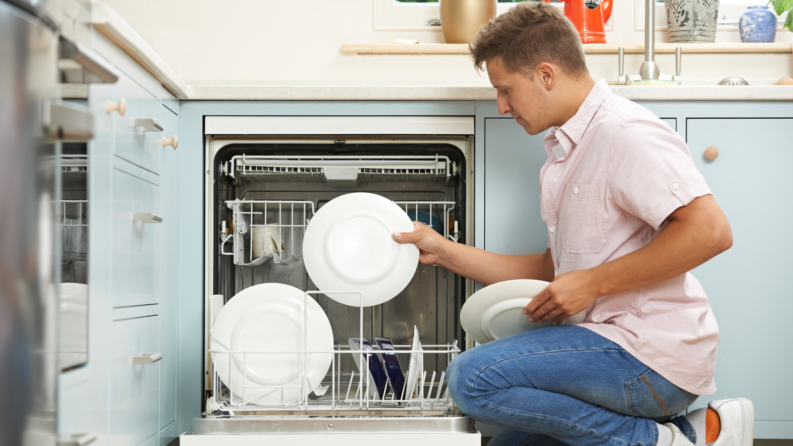 How To Fix A Dishwasher That Isn't Draining