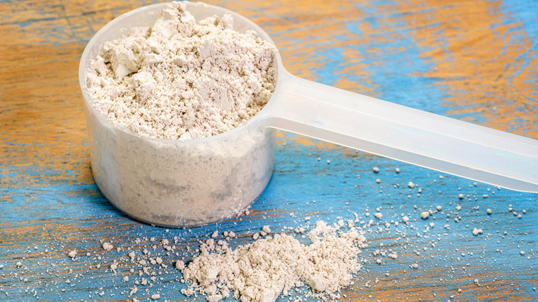 Scoop of diatomaceous earth