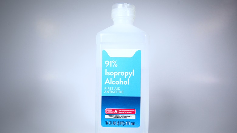isopropyl alcohol 