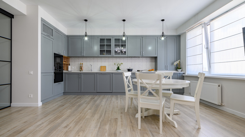 bulkhead over cabinets