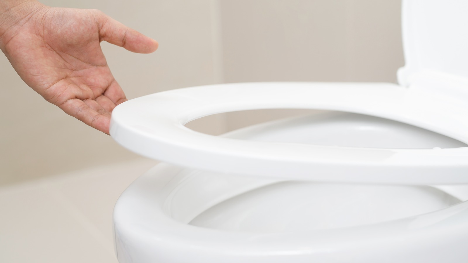 how-to-install-a-potty-seat-onto-your-toilet-for-your-little-ones