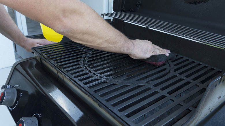 cleaning a grill