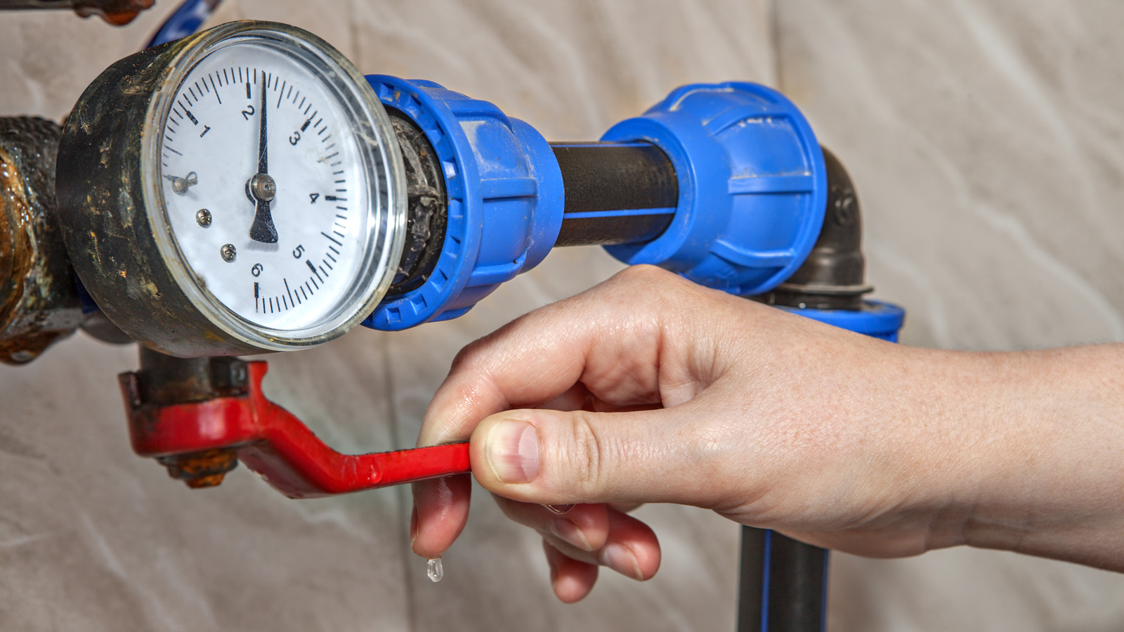 how-to-locate-your-house-s-main-water-shutoff-valve