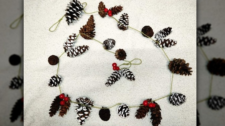 Natural garland