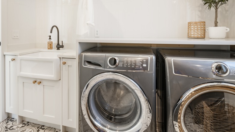 Fireclay sink in laundry room