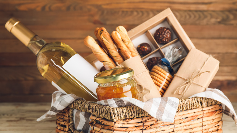 Wine and cracker gift basket