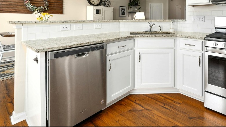 dishwasher under granite countertop