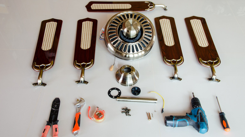 Assembling a ceiling fan