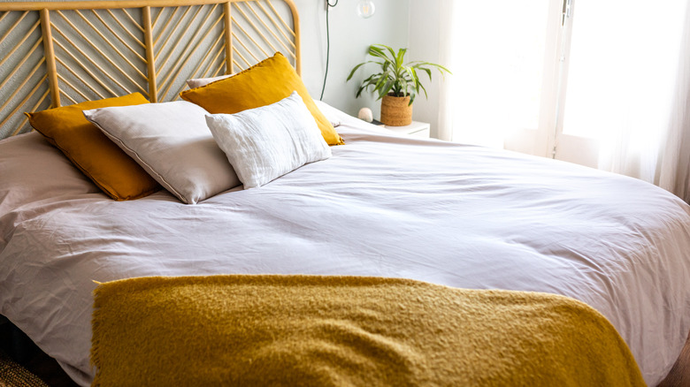 Soft bedding with yellow accents