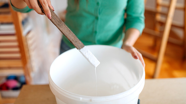 How To Properly Thin Out Latex Paint