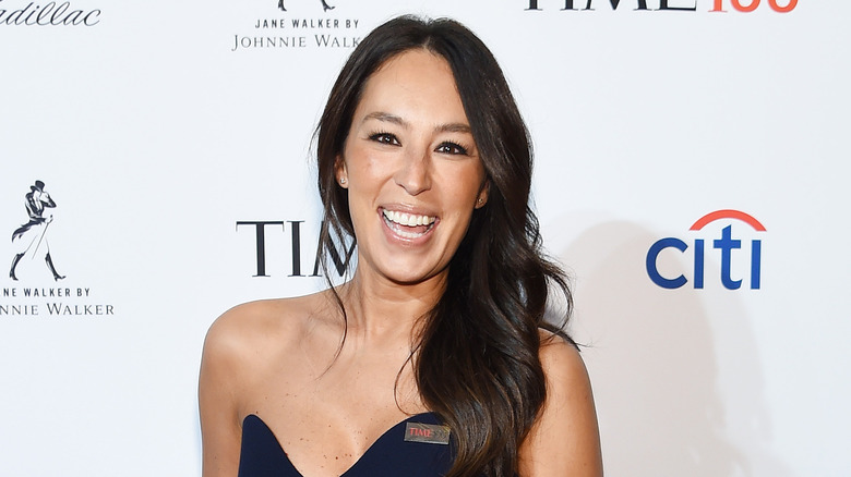 Joanna Gaines smiling at event